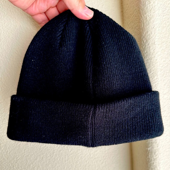 EUC adidas beanie - Picture 2 of 3